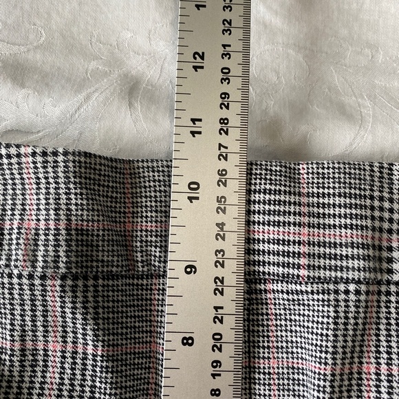 Old Navy Women's Pixie Ankle Houndstooth Striped Black + White Stretchy Pants 12 - Picture 8 of 10